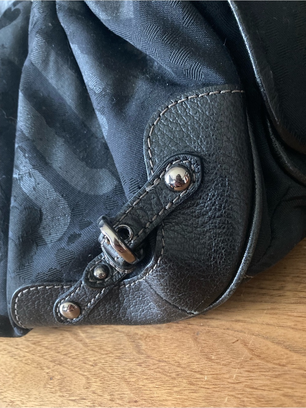 Y2K '90's Juicy Couture Black Satchel Handbag with 'WHATEVER' Charm - Picture 10 of 12